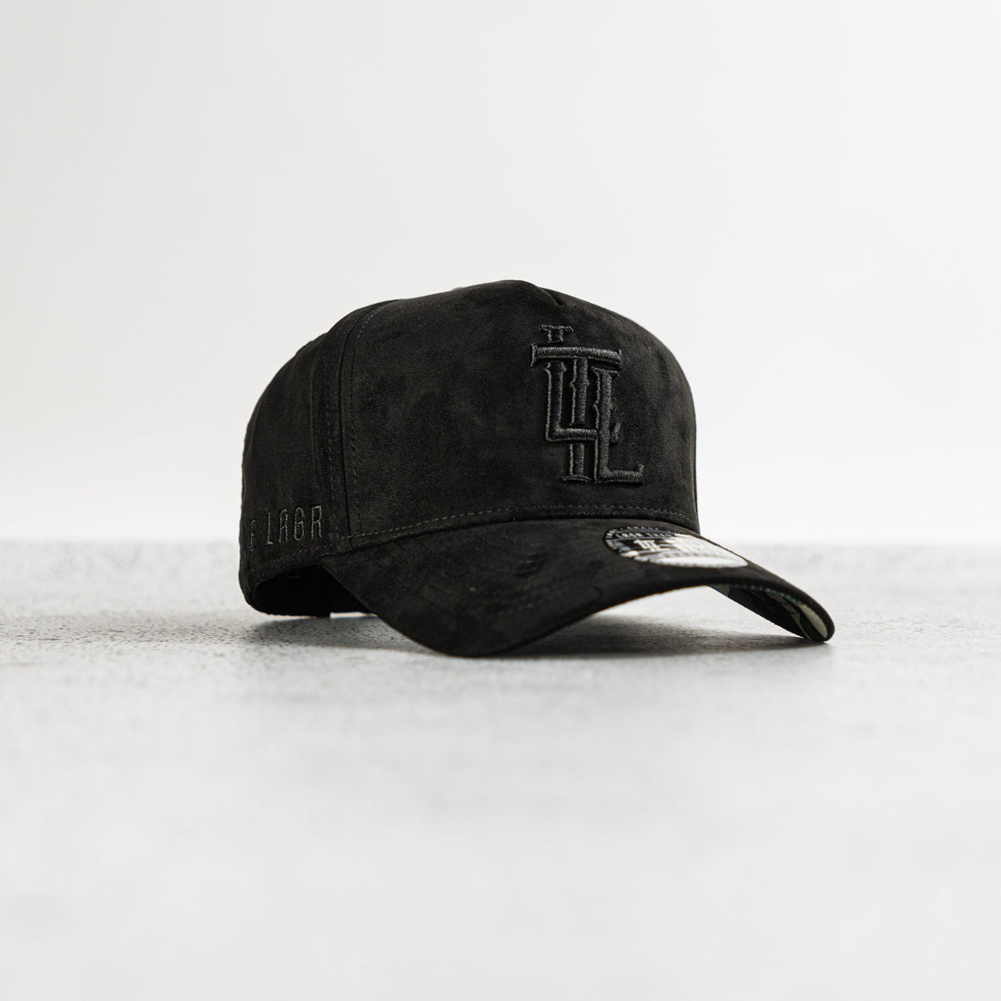 A-FRAME HAT - SUEDE BLACK